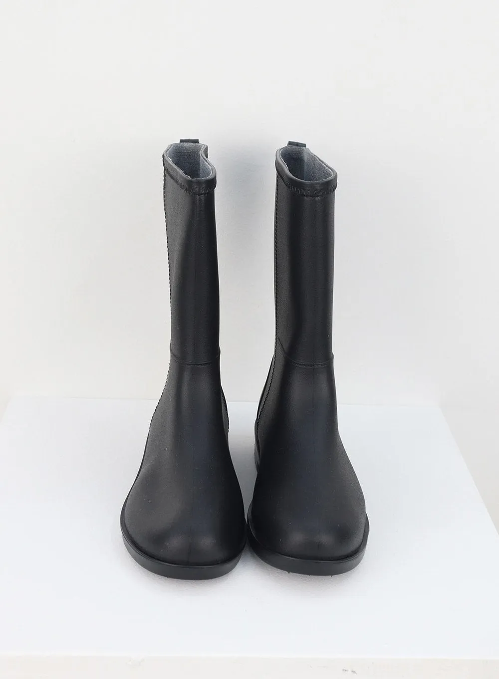 Mid-Calf Rain Boots OU314