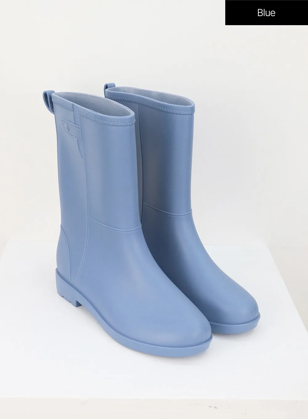 Mid-Calf Rain Boots OU314